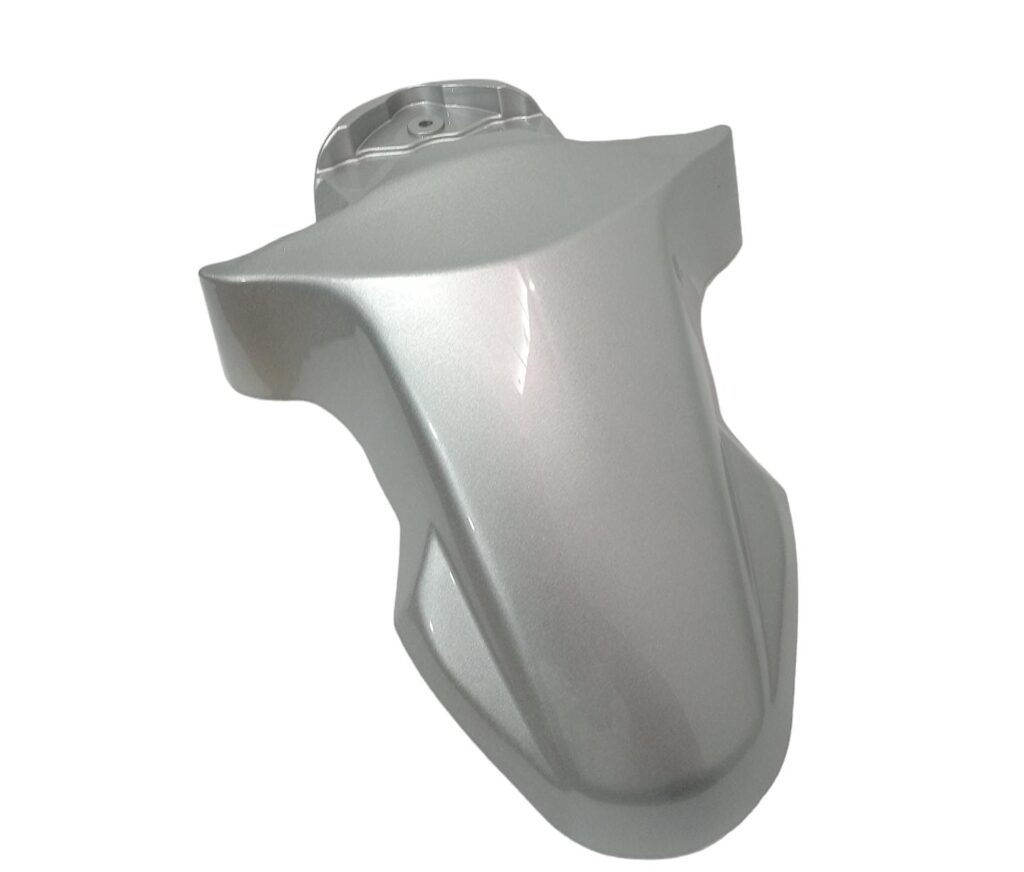 SALPICADERA DELANTERA PLATA